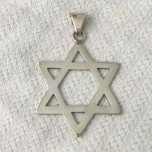 3/$15 Star of David Judaica Pendant Silvertone Vintage